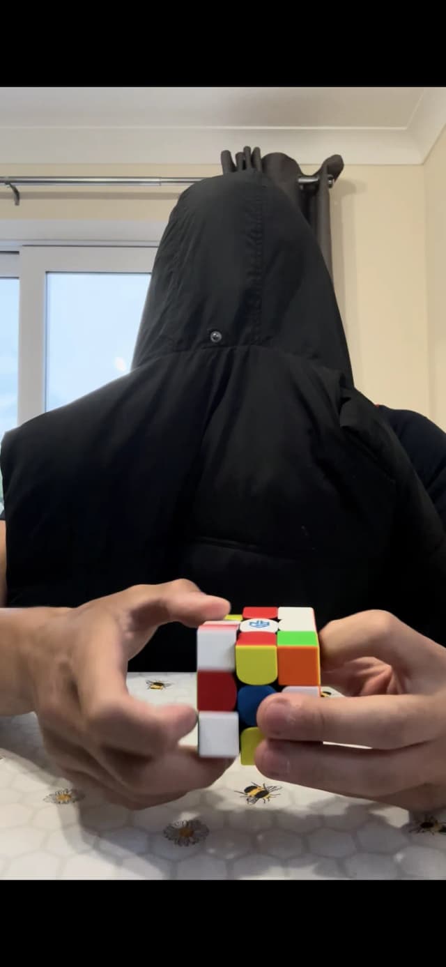 Blind Solve Rubik's Cube photo 1